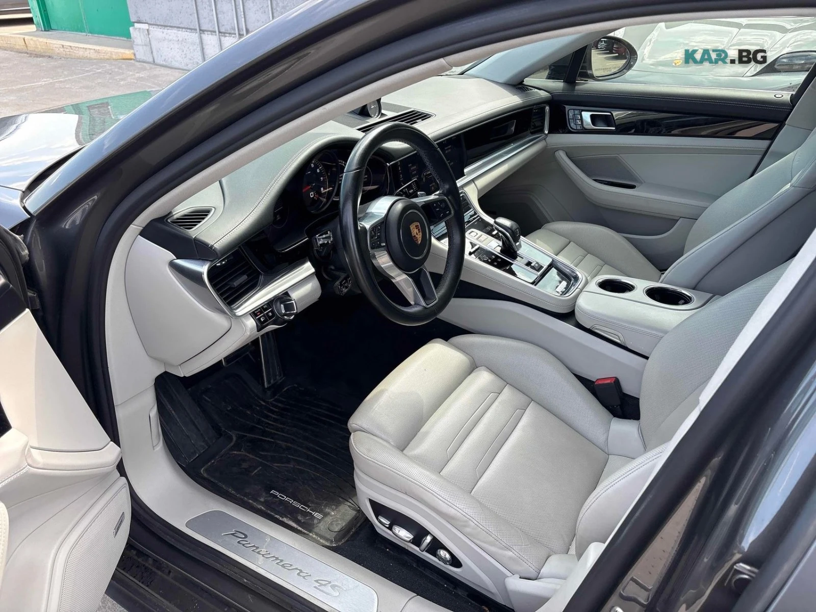 Porsche Panamera 4S Автокредит Цена до България, снимка 6 - Автомобили и джипове - 55976636