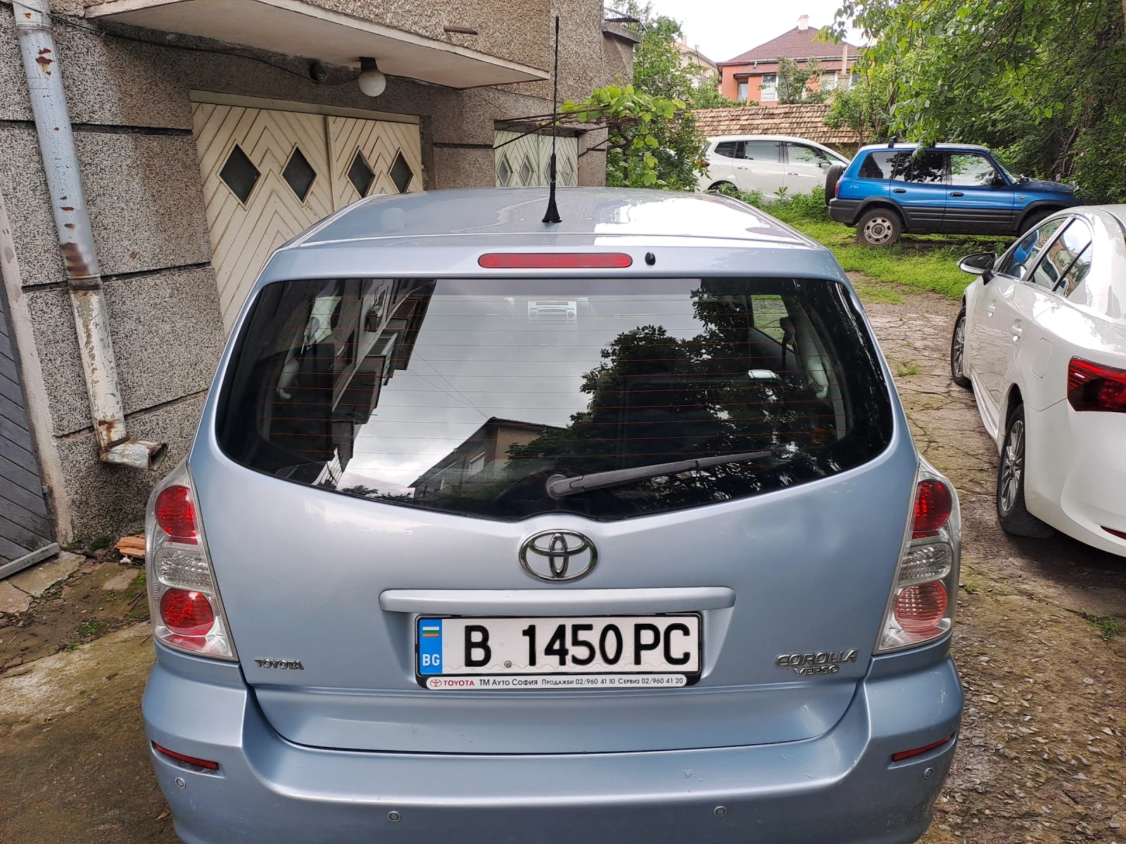 Toyota Corolla verso 1.6бензин 110к.с., снимка 2 - Автомобили и джипове - 56081776