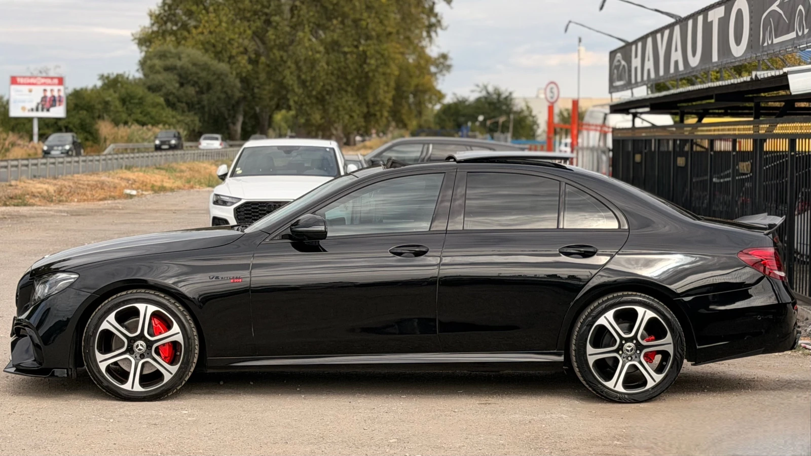 Mercedes-Benz E 220 d= BRABUS= DISTRONIC= KEYLESS GO= 360* CAMERA= BUR, снимка 8 - Автомобили и джипове - 56129173