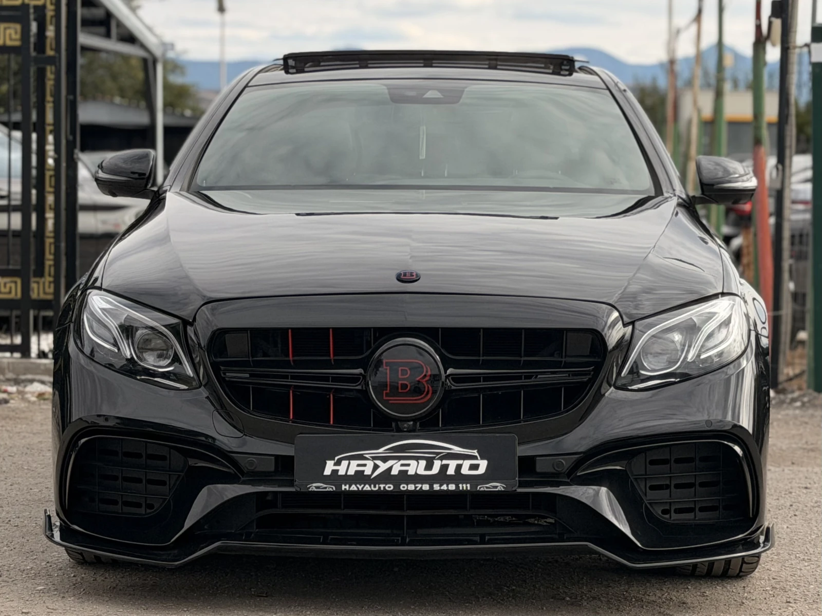 Mercedes-Benz E 220 d= BRABUS= DISTRONIC= KEYLESS GO= 360* CAMERA= BUR, снимка 2 - Автомобили и джипове - 56129173