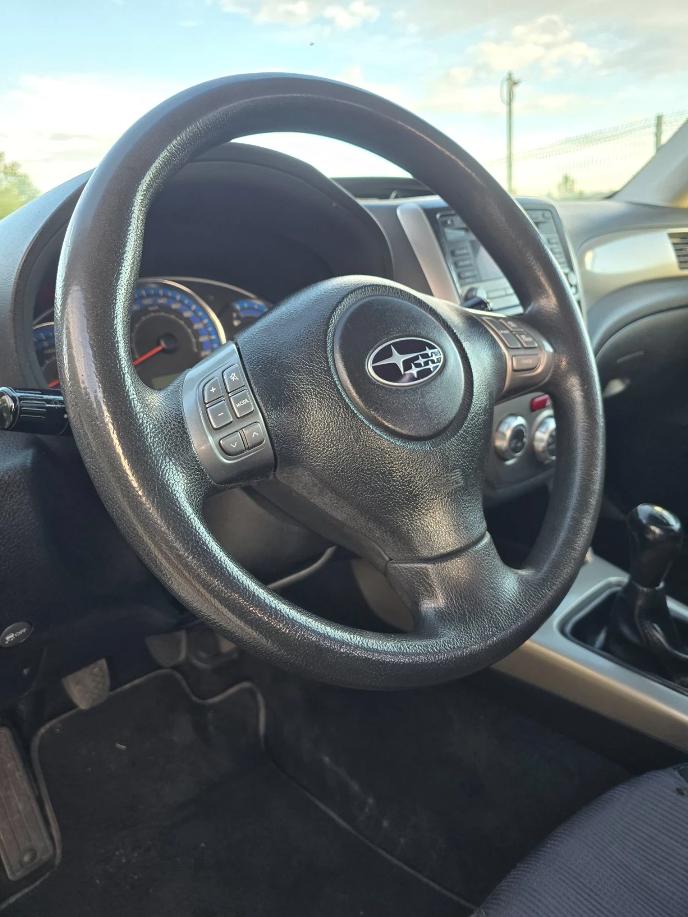 Subaru Forester 2.0I AWD, снимка 8 - Автомобили и джипове - 56415311