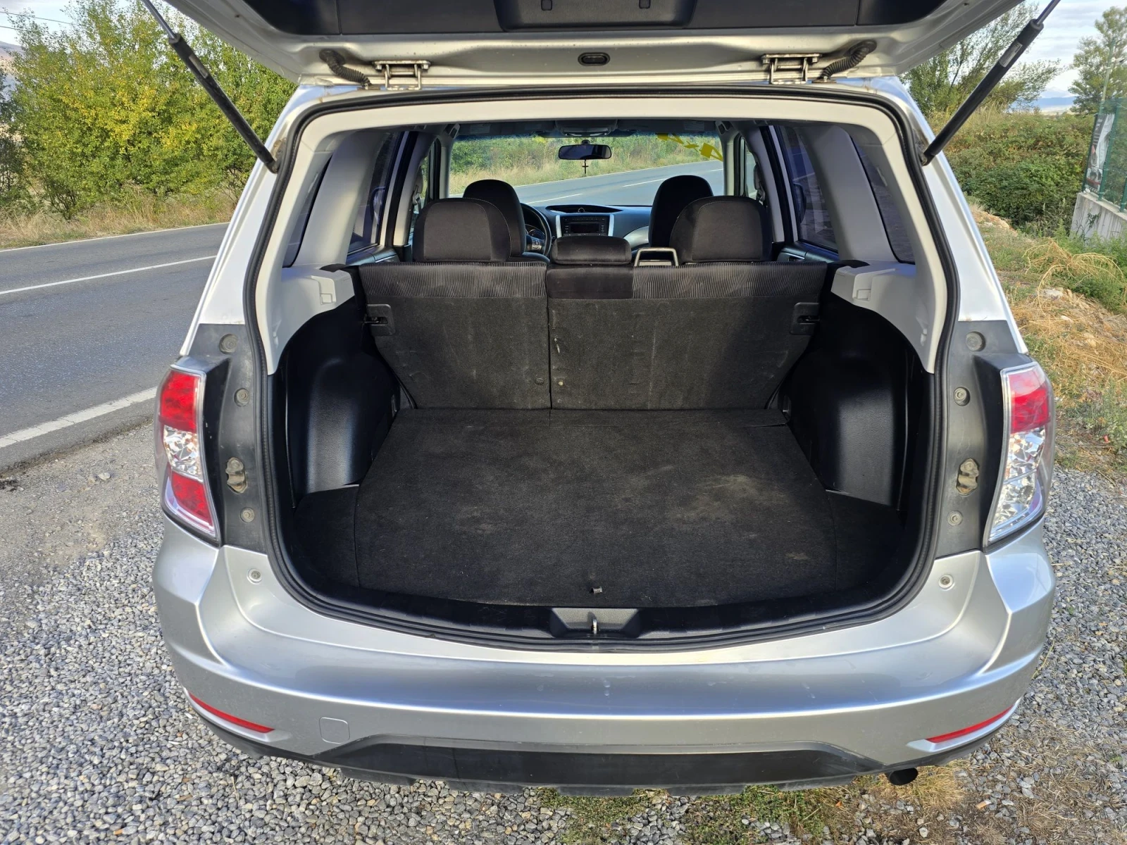 Subaru Forester 2.0I AWD, снимка 14 - Автомобили и джипове - 56415311