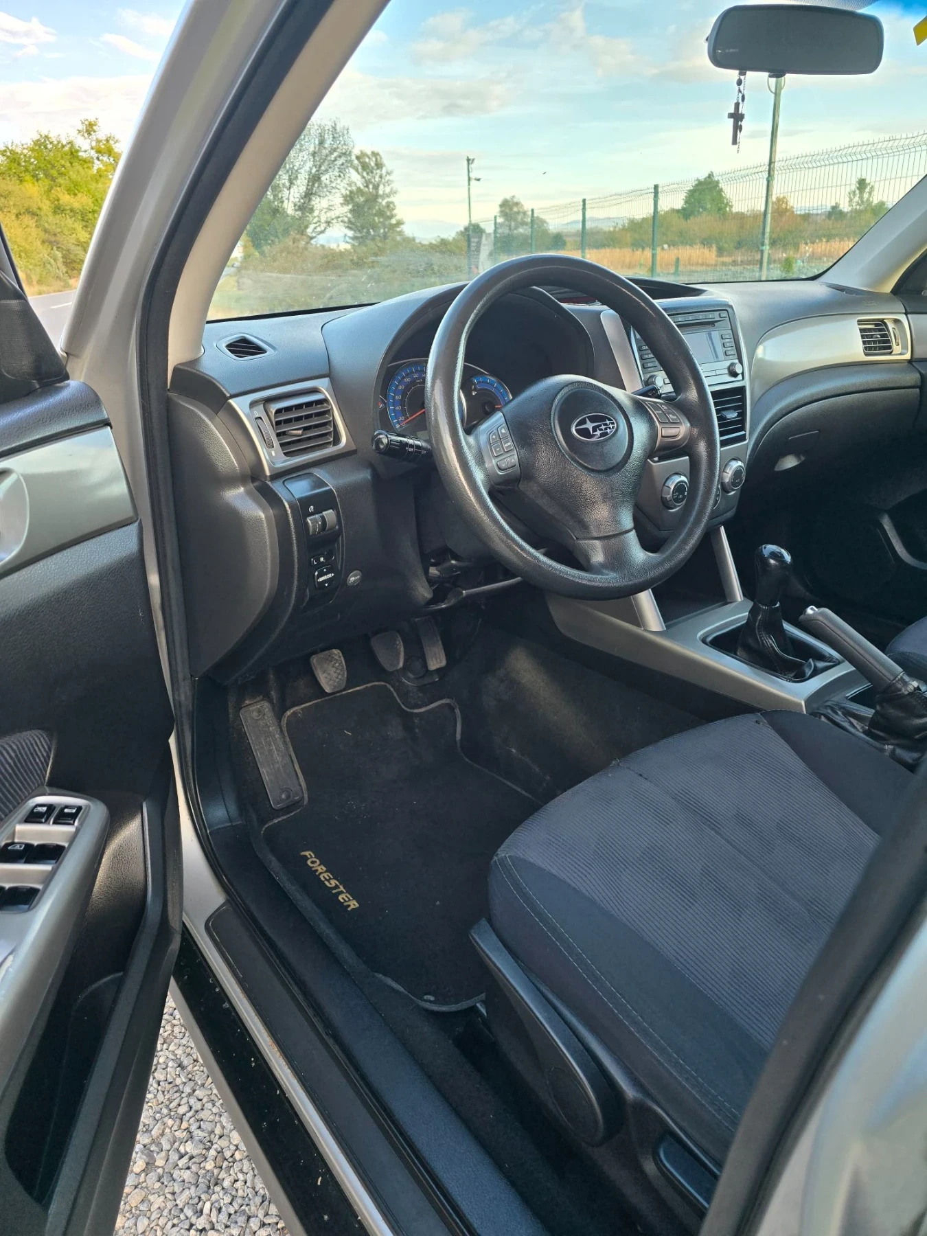 Subaru Forester 2.0I AWD, снимка 7 - Автомобили и джипове - 56415311