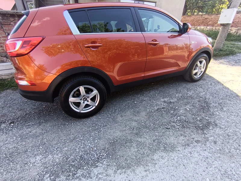 Kia Sportage, снимка 5 - Автомобили и джипове - 46747173