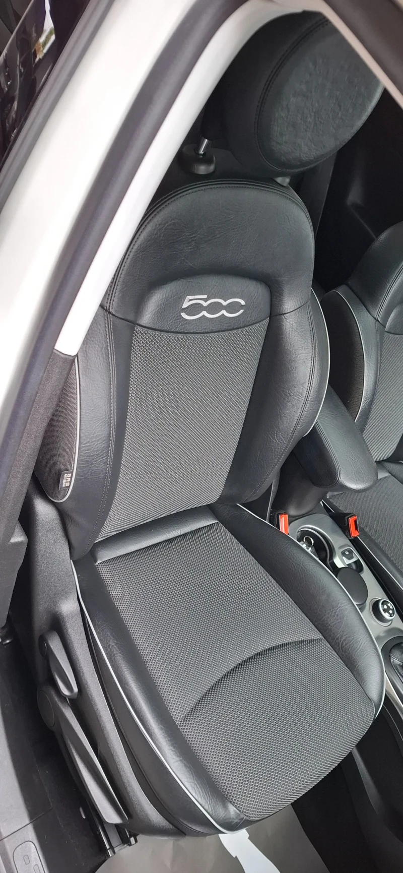 Fiat 500X 4X4 Automat Panorama Xenon swiss, снимка 9 - Автомобили и джипове - 51934363