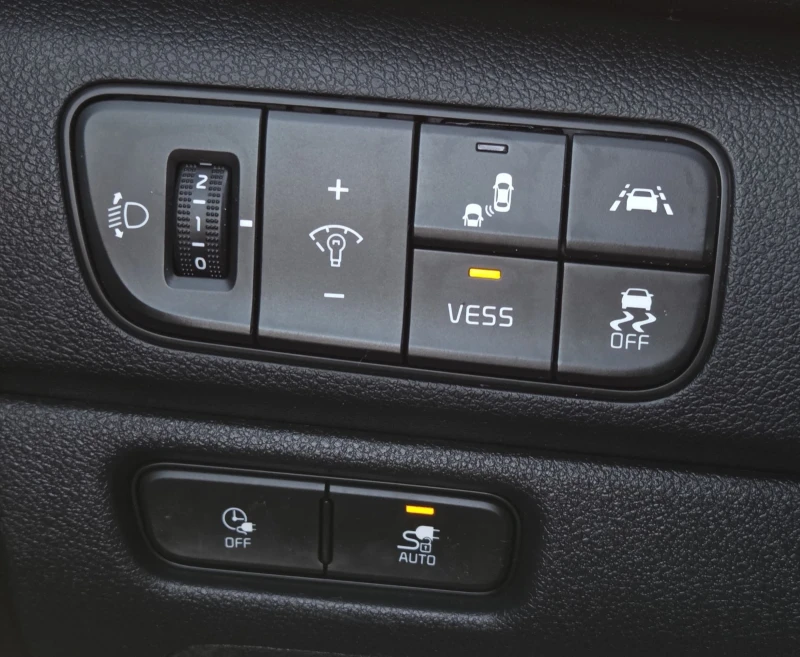 Kia Niro 64KWh/SOH100%, снимка 9 - Автомобили и джипове - 52849030