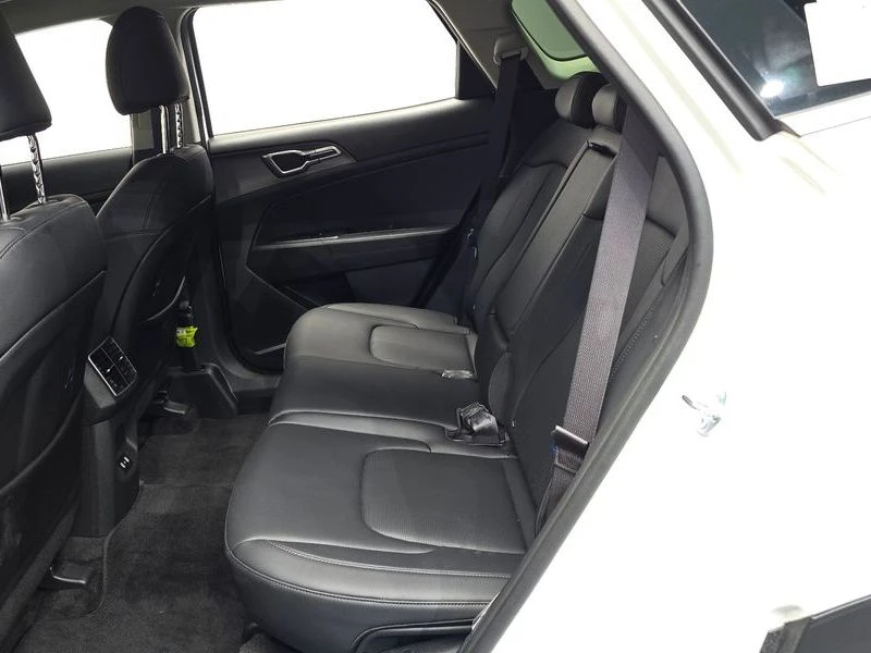 Kia Sportage 1.6 Automatic, снимка 15 - Автомобили и джипове - 55587778