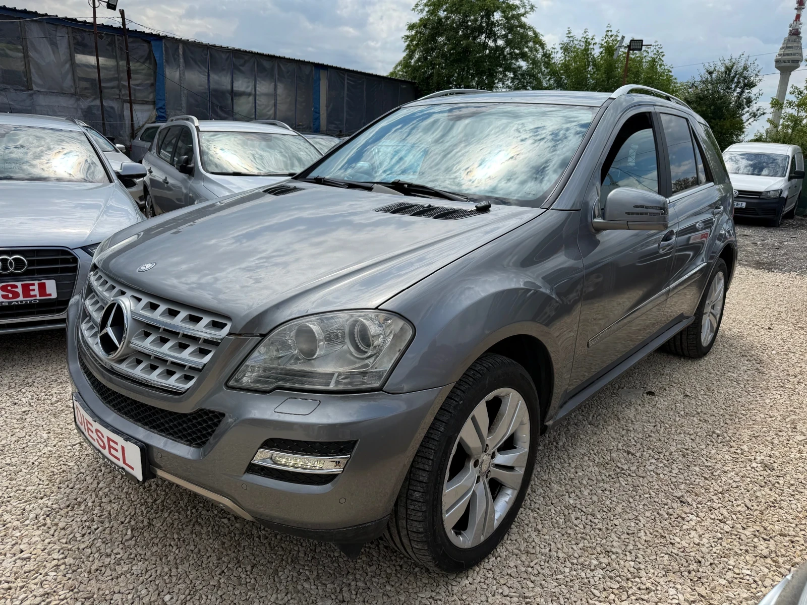 Mercedes-Benz ML 350  - изображение 2