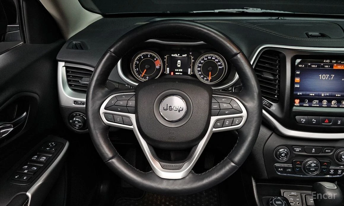 Jeep Grand cherokee, снимка 13 - Автомобили и джипове - 53950355