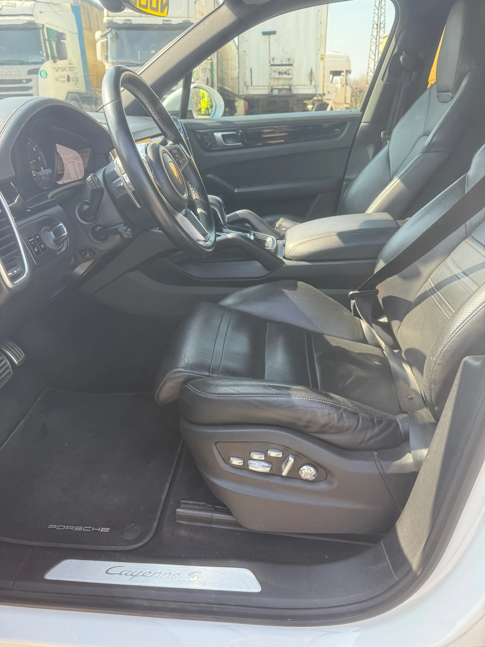 Porsche Cayenne, снимка 5 - Автомобили и джипове - 54092247