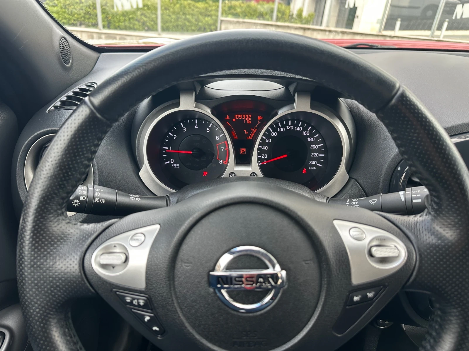 Nissan Juke 4х4 АВТОМАТИК, снимка 12 - Автомобили и джипове - 54390040