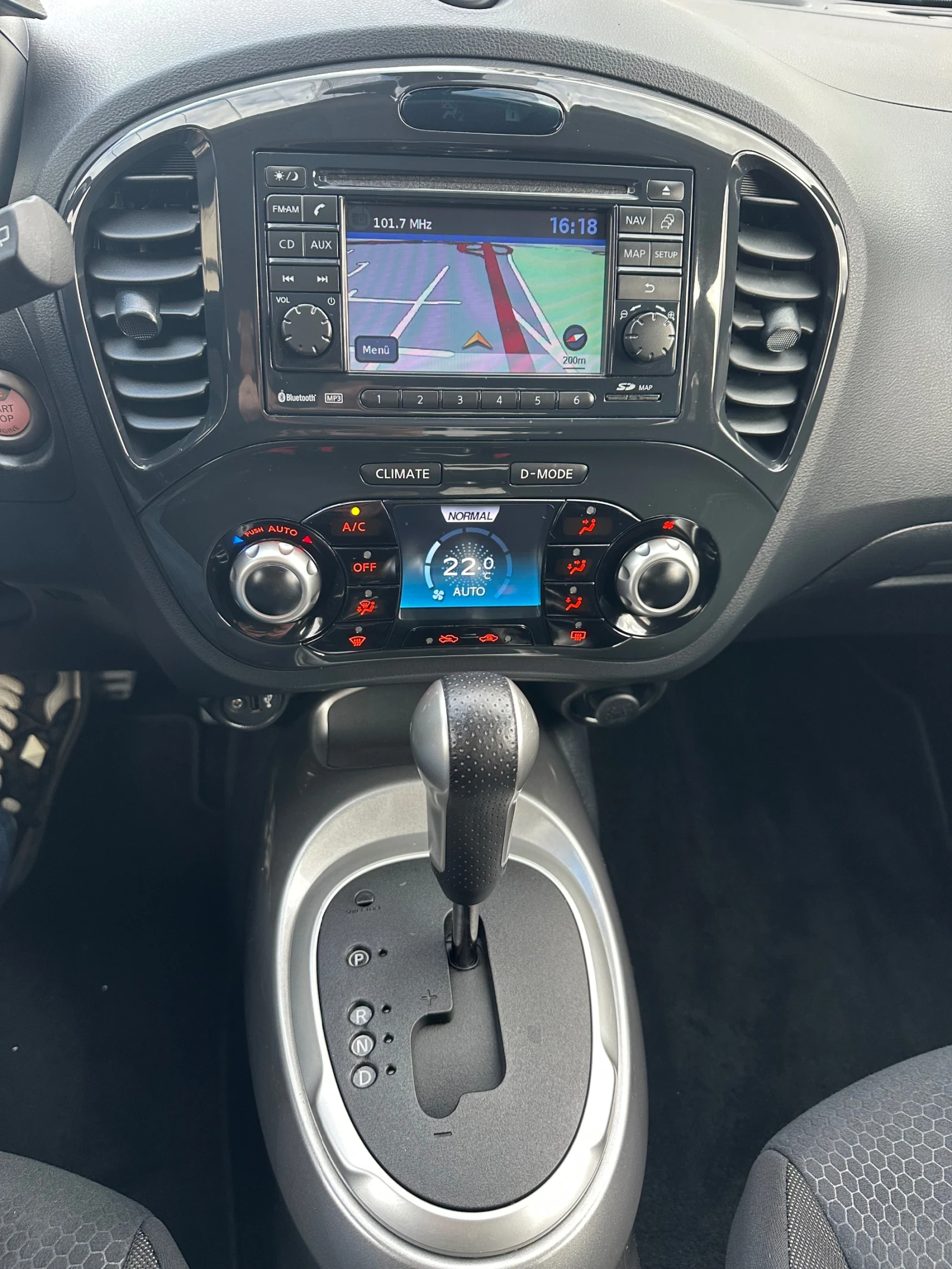 Nissan Juke 4х4 АВТОМАТИК, снимка 13 - Автомобили и джипове - 54390040