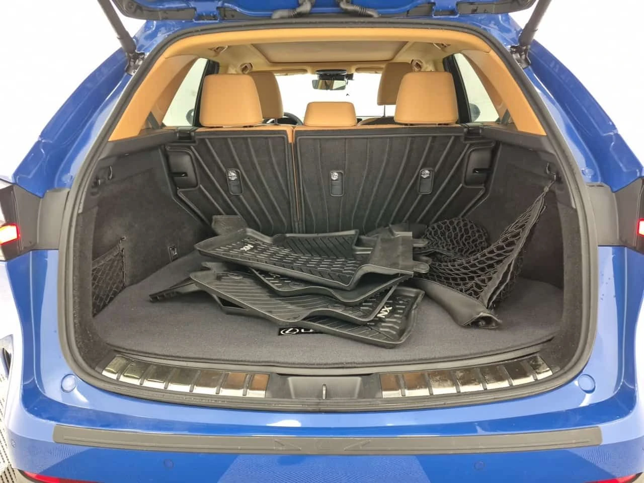 Lexus NX * 350H * АВТОКРЕДИТ БЕЗ ПЪРВОНАЧАЛНА ВНОСКА* , снимка 14 - Автомобили и джипове - 54779597