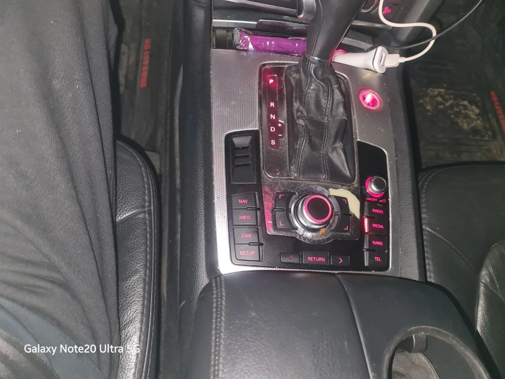 Audi Q7, снимка 15 - Автомобили и джипове - 54839477