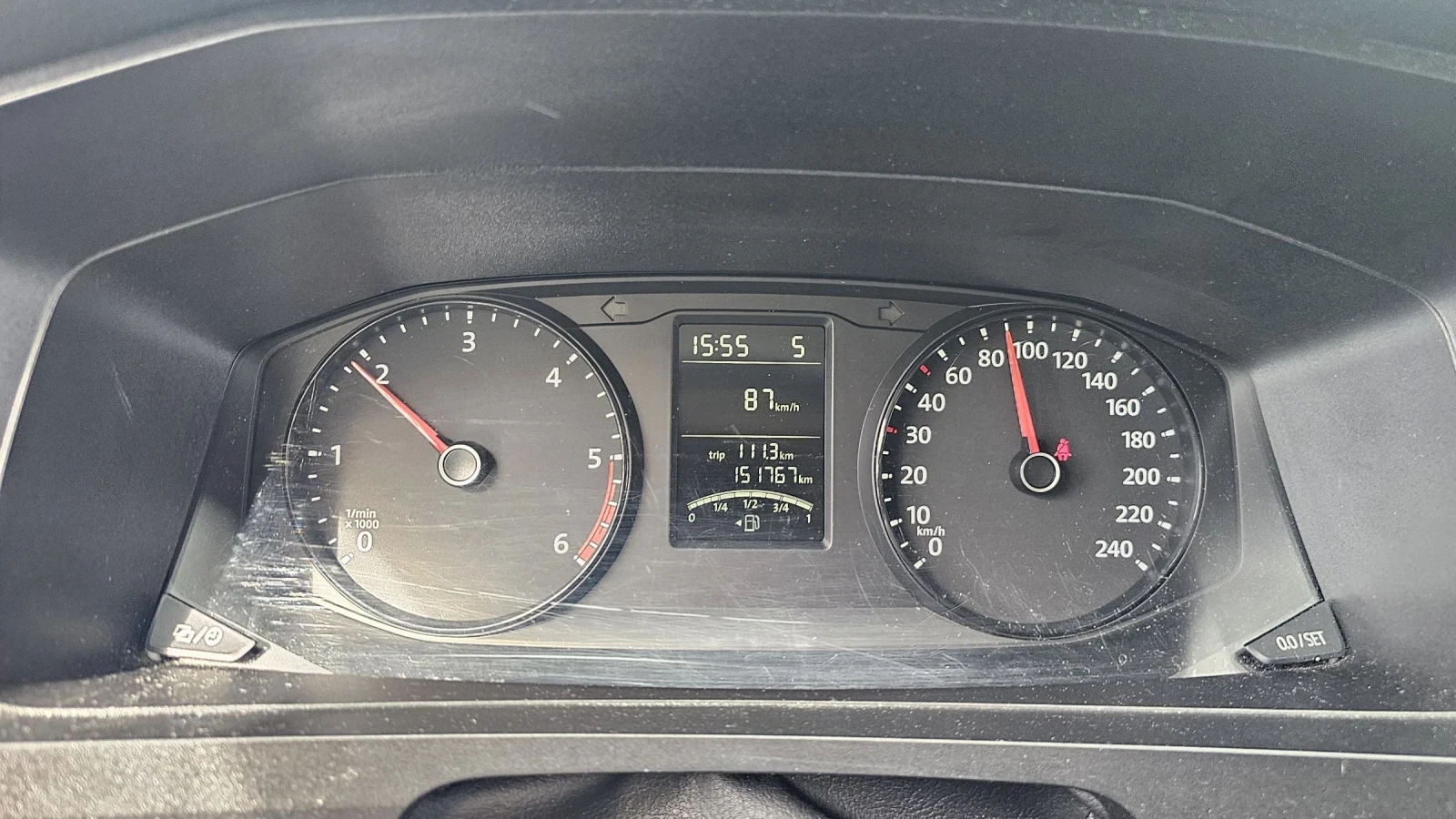 VW Transporter T6 2.0 TDI  - изображение 7