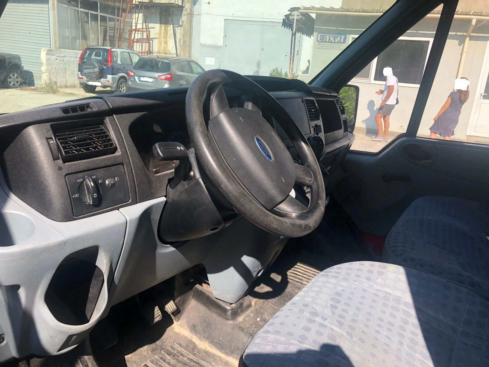 Ford Transit 300 - изображение 6