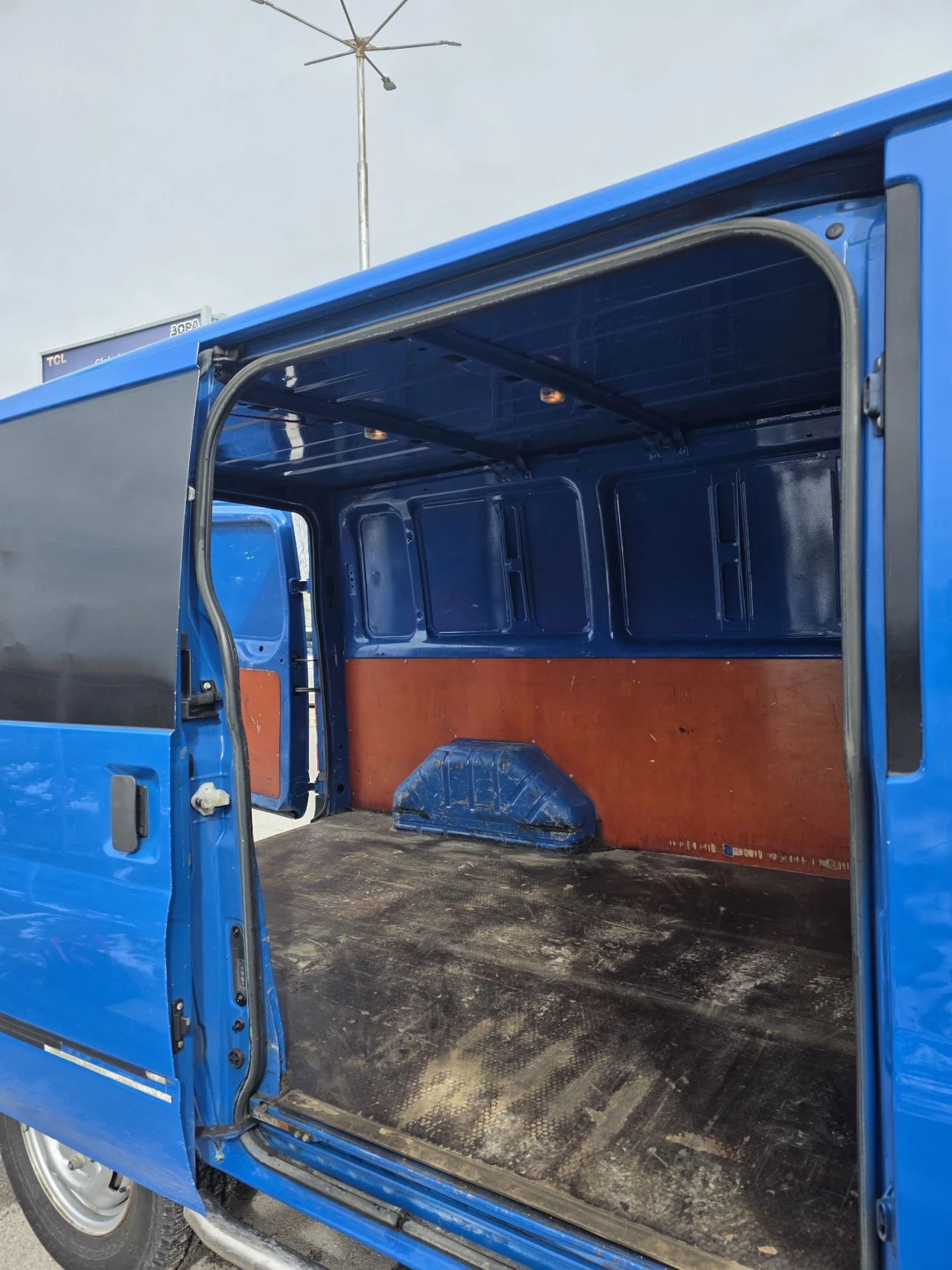 Ford Transit 330 - изображение 6