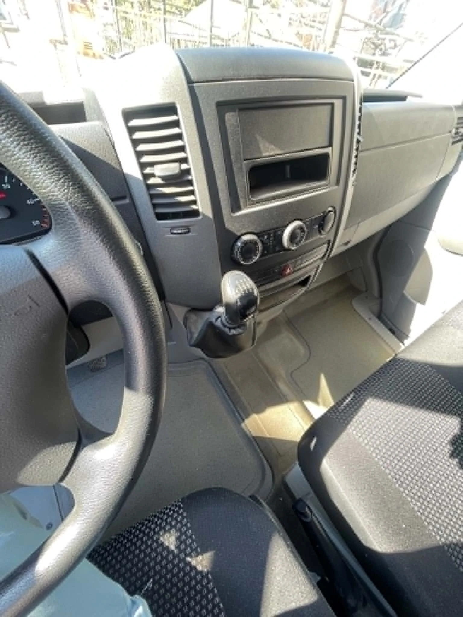 Mercedes-Benz Sprinter 311, снимка 8 - Бусове и автобуси - 54571009