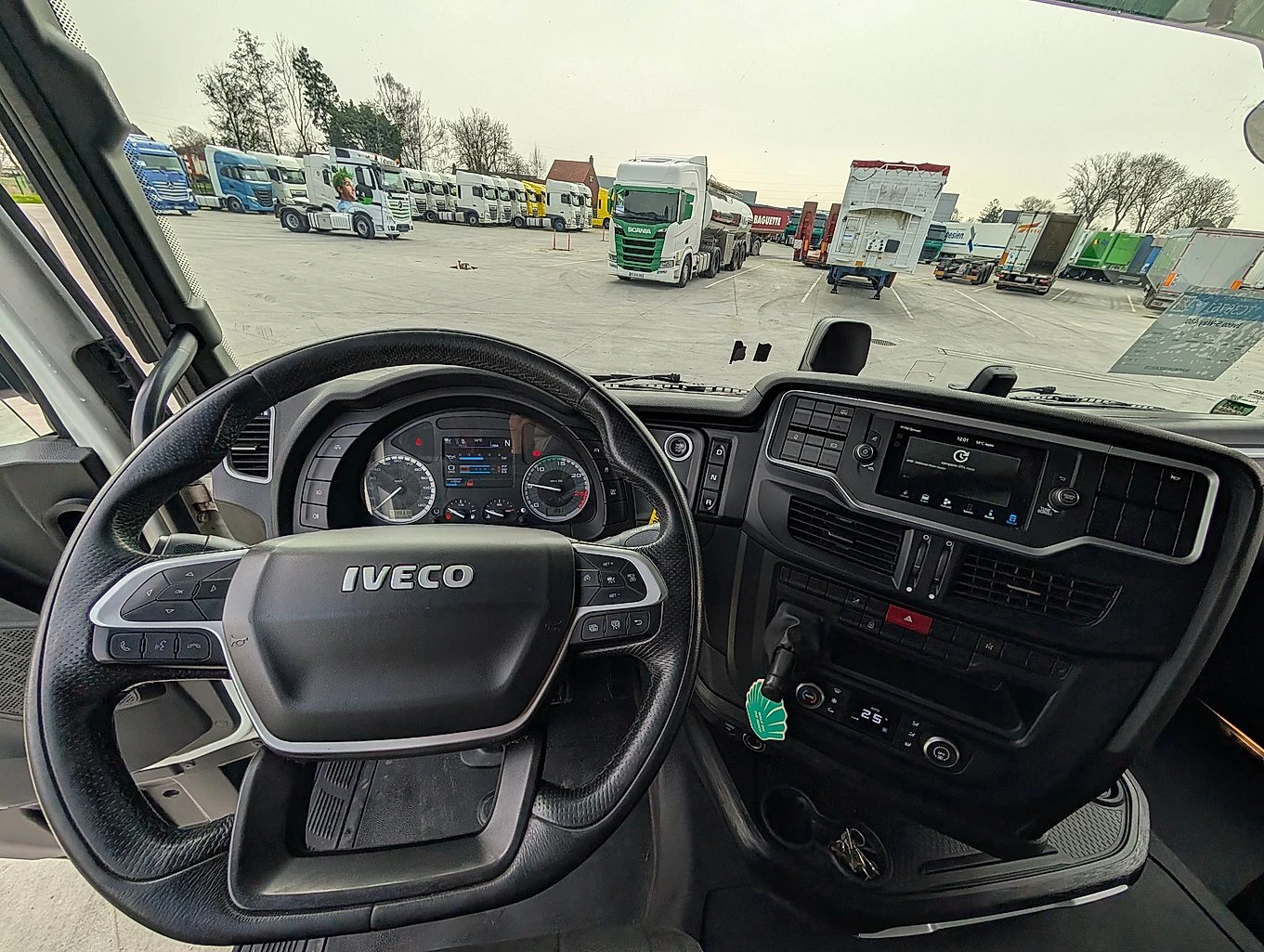 Iveco S-Way 480 - изображение 10