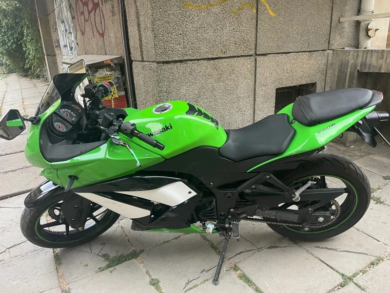 Kawasaki Ninja EX250K, снимка 1 - Мотоциклети и мототехника - 48772209