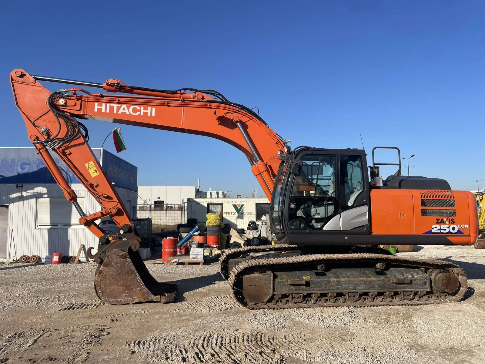  Hitachi ZX 250 LCN-6  | Mobile.bg   17