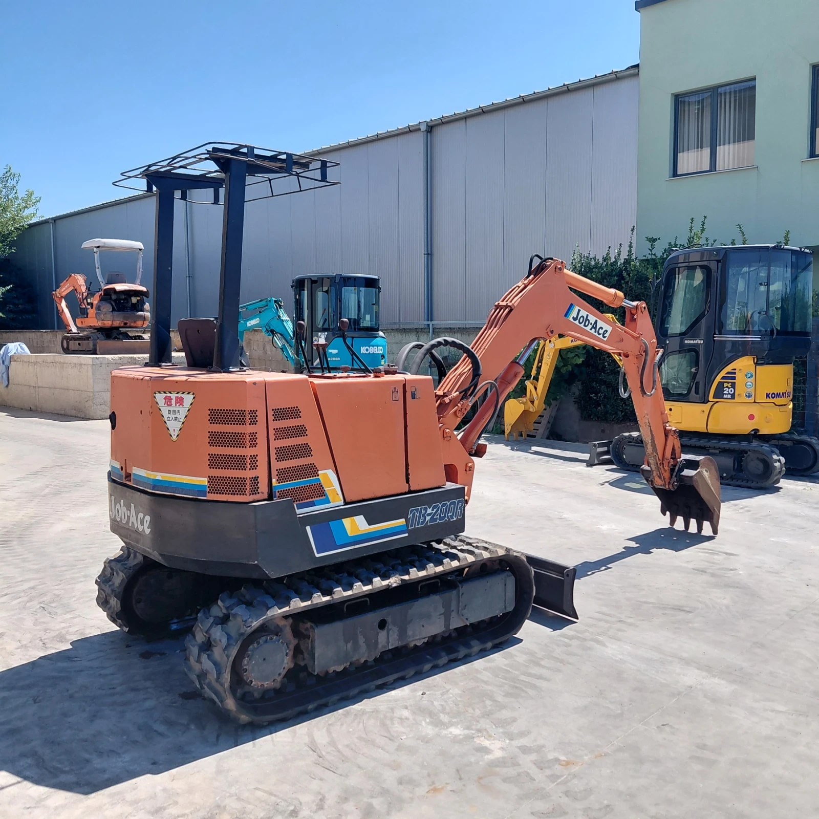 Багер Takeuchi TB20QR * НАЛИЧЕН * 1100 МОТОЧАСА * , снимка 5 - Индустриална техника - 53886414