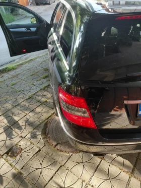 Mercedes-Benz C 220, снимка 11