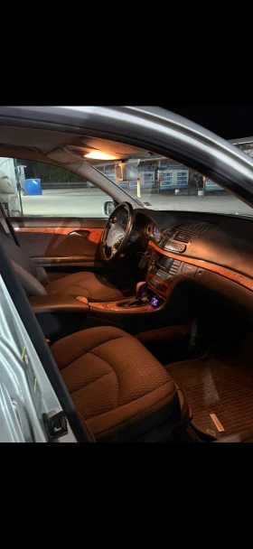 Обява за продажба на Mercedes-Benz E 220 E 220 CDI (150 к.с.) ~3 300 лв. - изображение 4