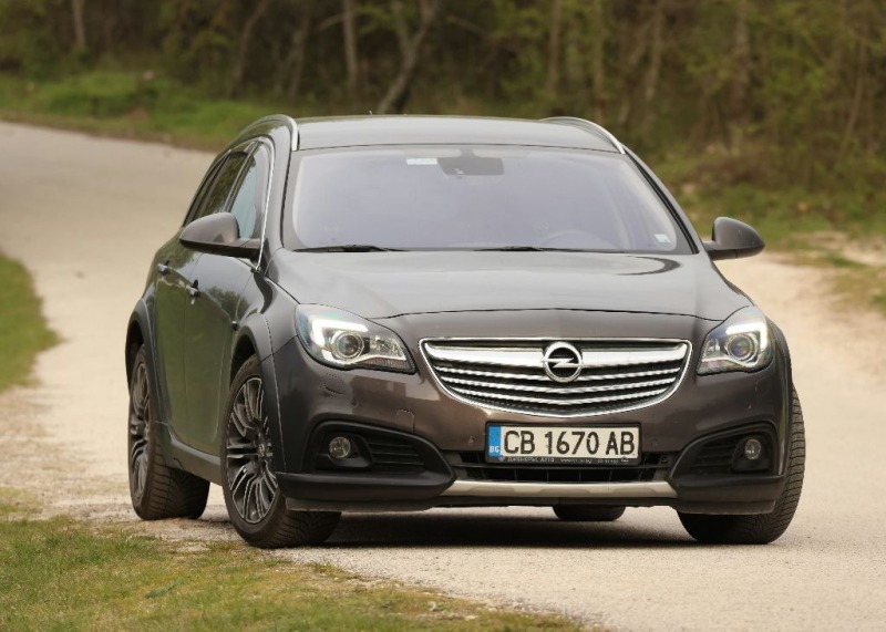 Opel Insignia Country tourer 2.0 cdti 4x4, снимка 1 - Автомобили и джипове - 43580157