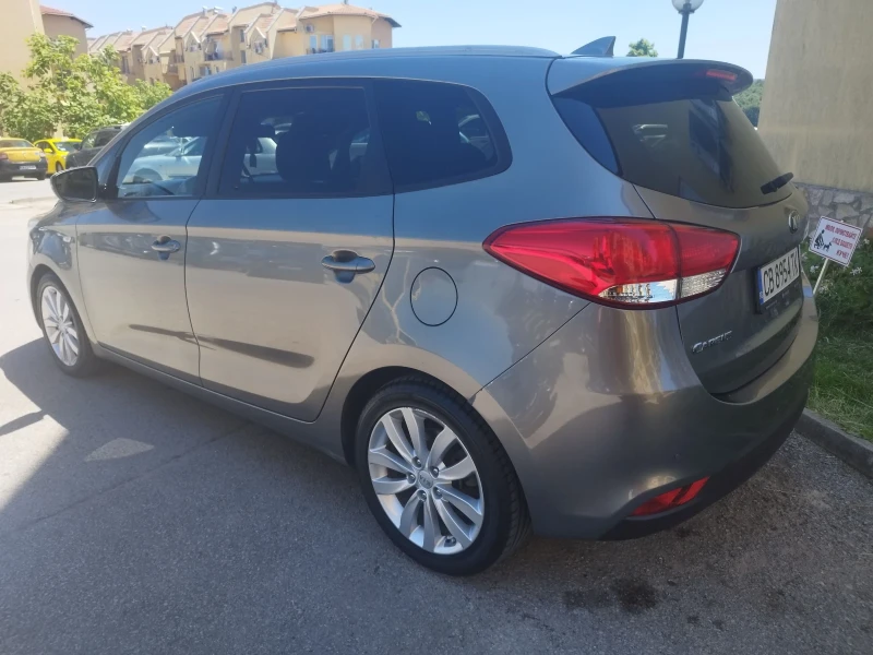 Kia Carens, снимка 5 - Автомобили и джипове - 47429432