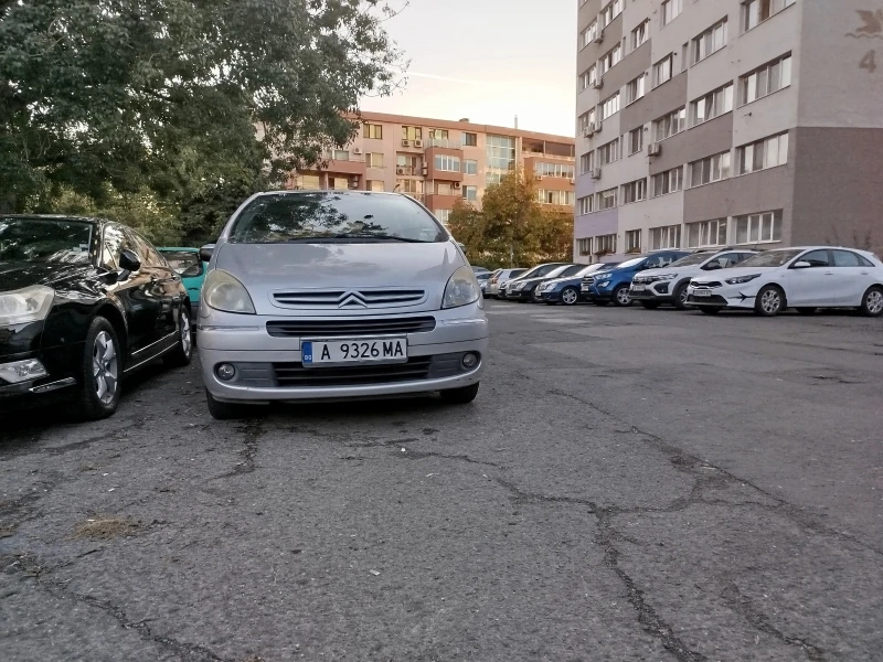 Citroen Xsara picasso 2.0 HDI, снимка 2 - Автомобили и джипове - 49205564