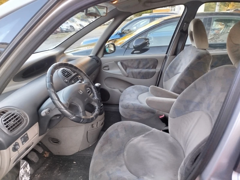 Citroen Xsara picasso 2.0 HDI, снимка 8 - Автомобили и джипове - 47589844