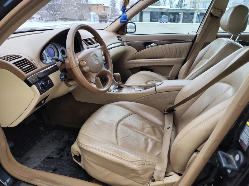 Mercedes-Benz E 320 Avantgarde , снимка 11 - Автомобили и джипове - 49197209