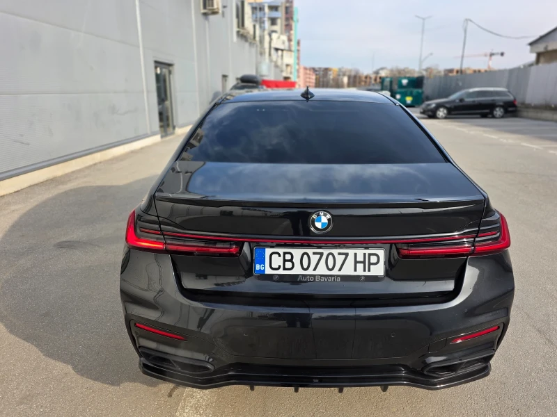 BMW 750 M Pack / Carbon / Black, снимка 2 - Автомобили и джипове - 49364968