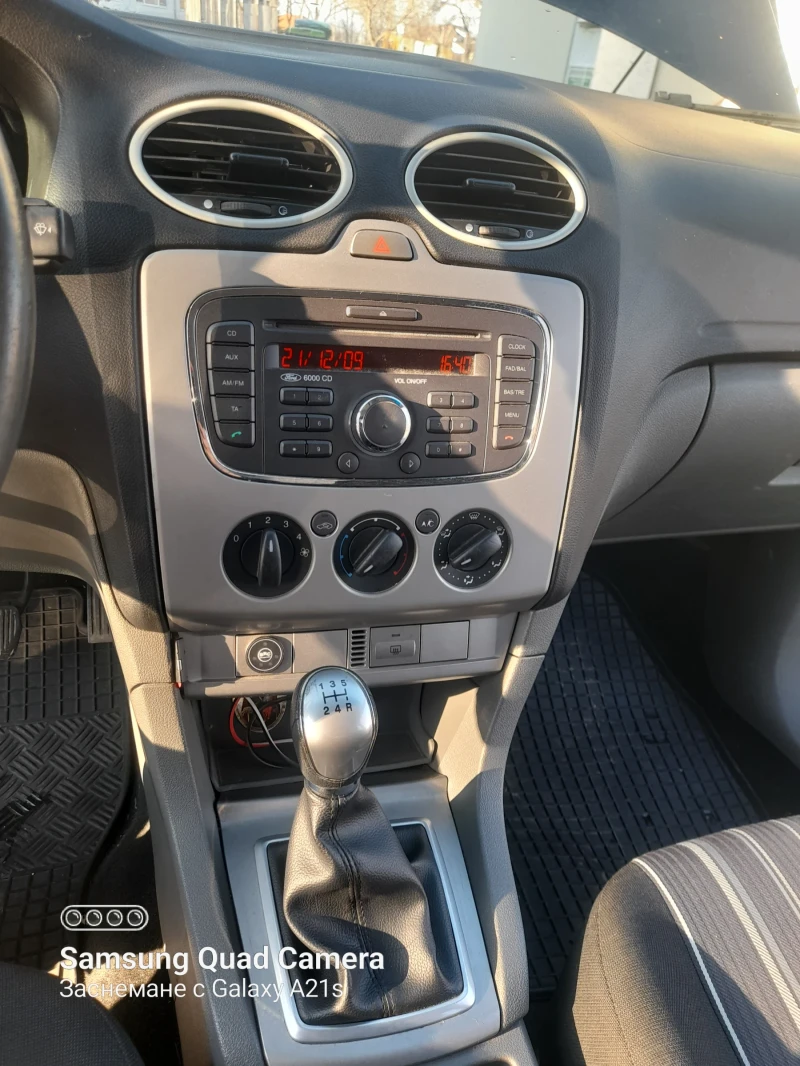 Ford Focus, снимка 10 - Автомобили и джипове - 49452224