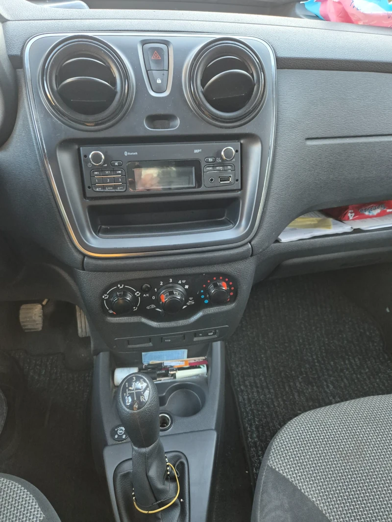 Dacia Dokker 1.6 ГАЗ, снимка 6 - Автомобили и джипове - 52304717