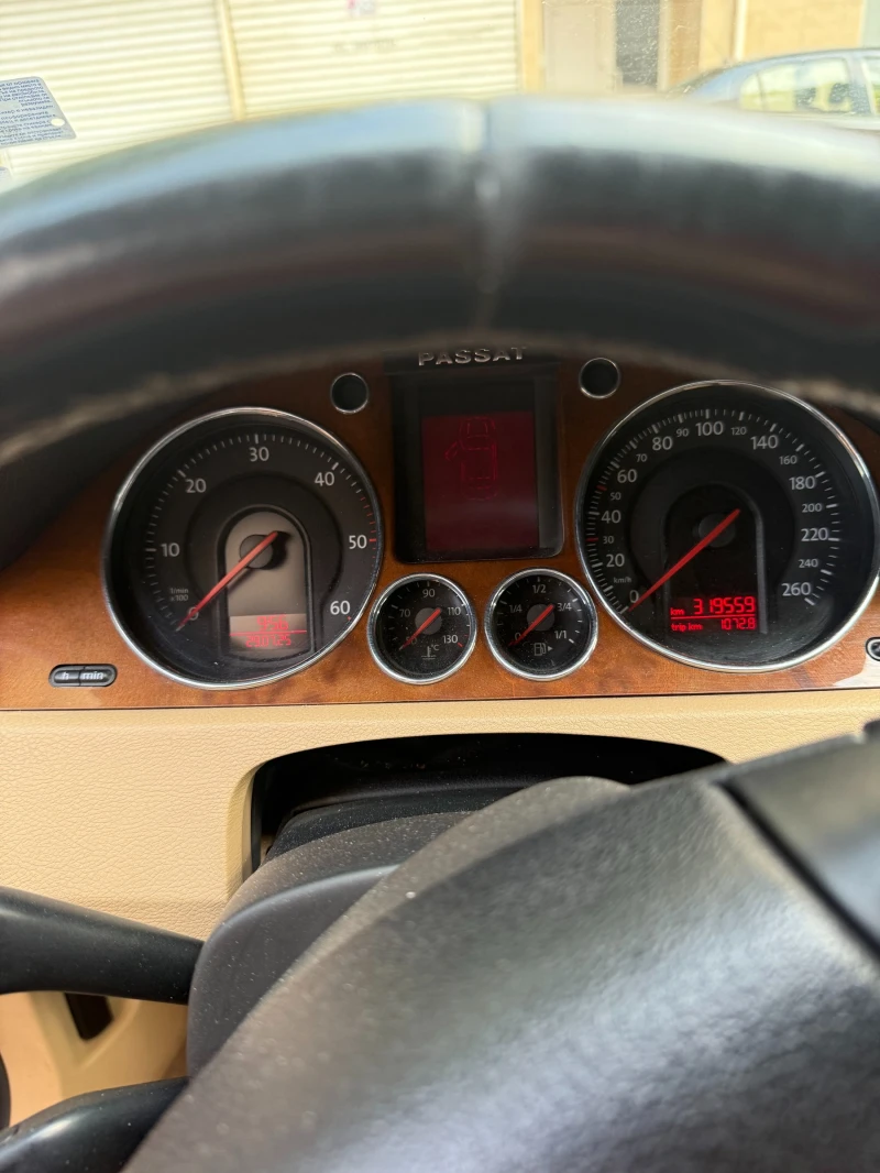 VW Passat 2.0, снимка 5 - Автомобили и джипове - 51914361