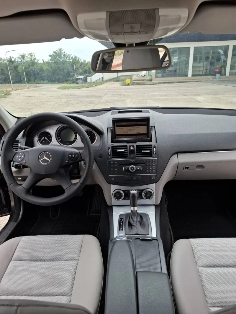 Mercedes-Benz C 320 3.0 CDI V6 224кс. АVANTGARDE, Автомат, Голяма Нави, снимка 10 - Автомобили и джипове - 52713488