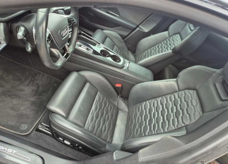 Audi E-Tron GT Quattro, снимка 5 - Автомобили и джипове - 52552174