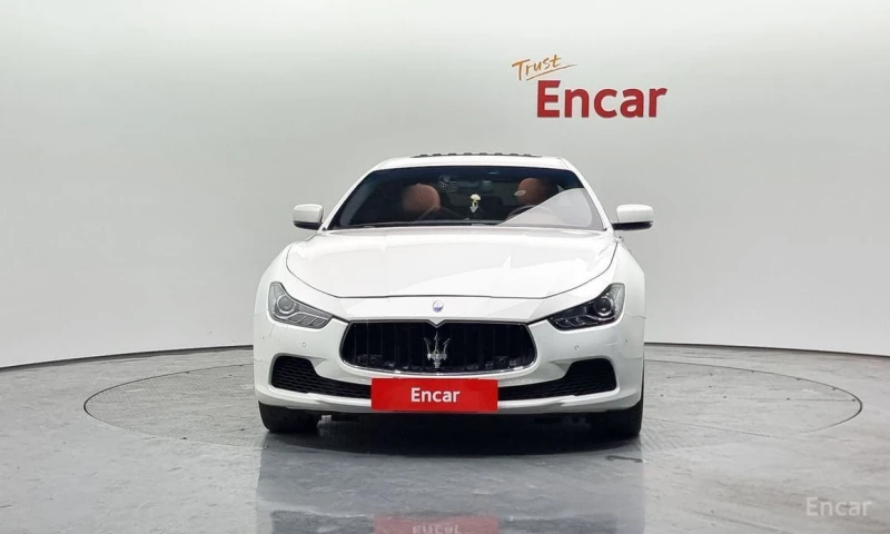 Maserati Ghibli, снимка 3 - Автомобили и джипове - 53032980