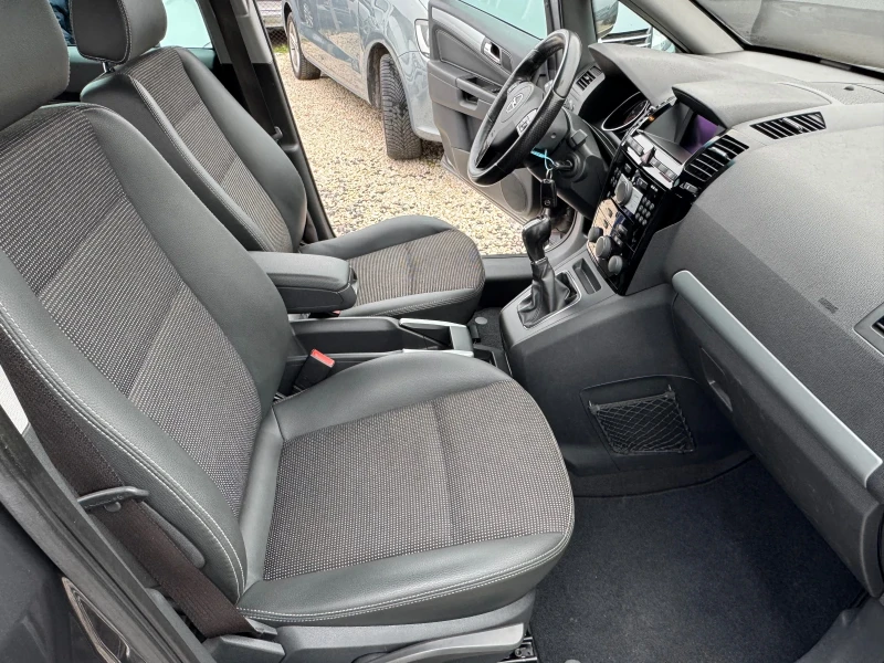 Opel Zafira OPC line 7 места, снимка 10 - Автомобили и джипове - 53453922