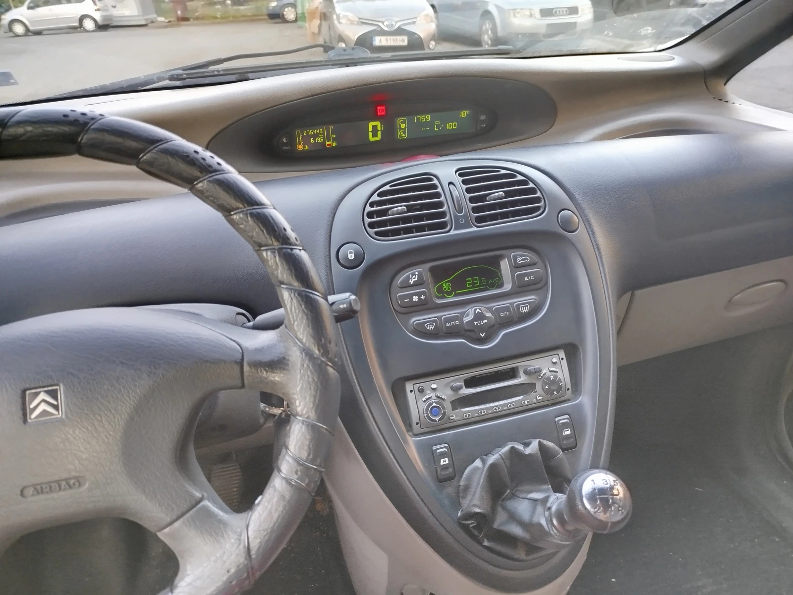 Citroen Xsara picasso 2.0 HDI - изображение 9