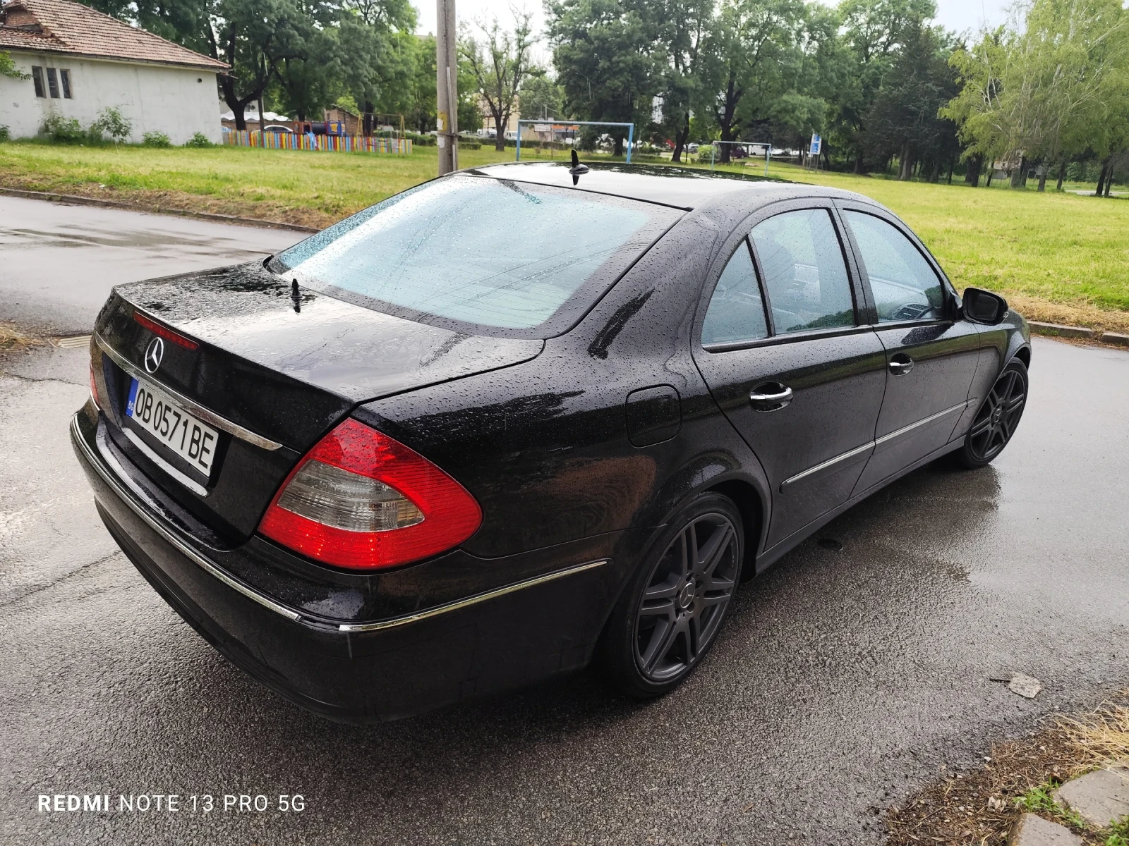 Mercedes-Benz E 320 Avantgarde  - изображение 5
