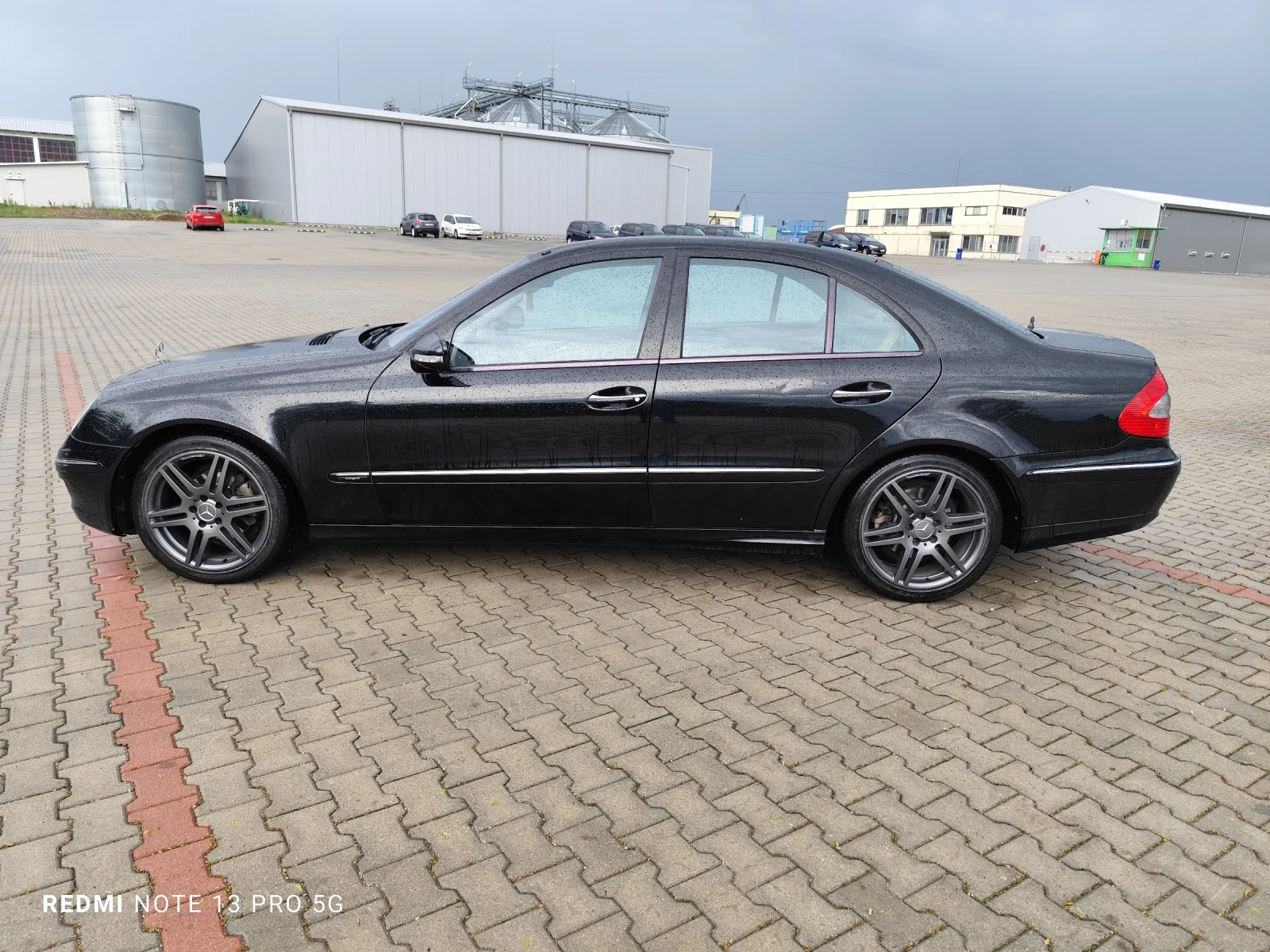 Mercedes-Benz E 320 Avantgarde  - изображение 3