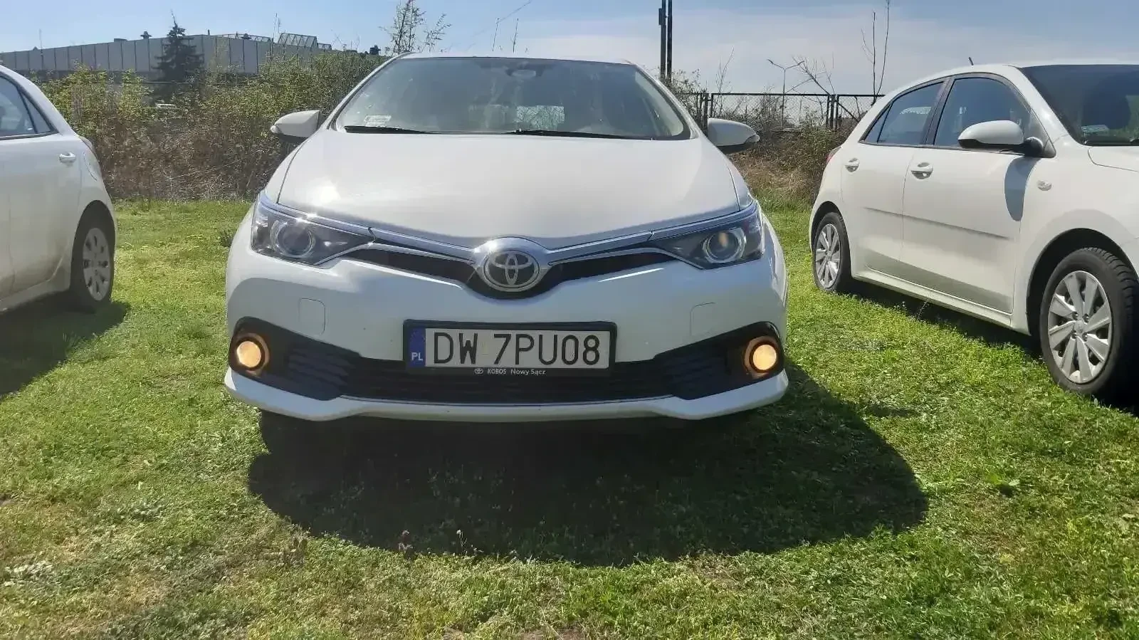 Toyota Auris -1.6 VVTI "Premium"- газ.инж. - изображение 2
