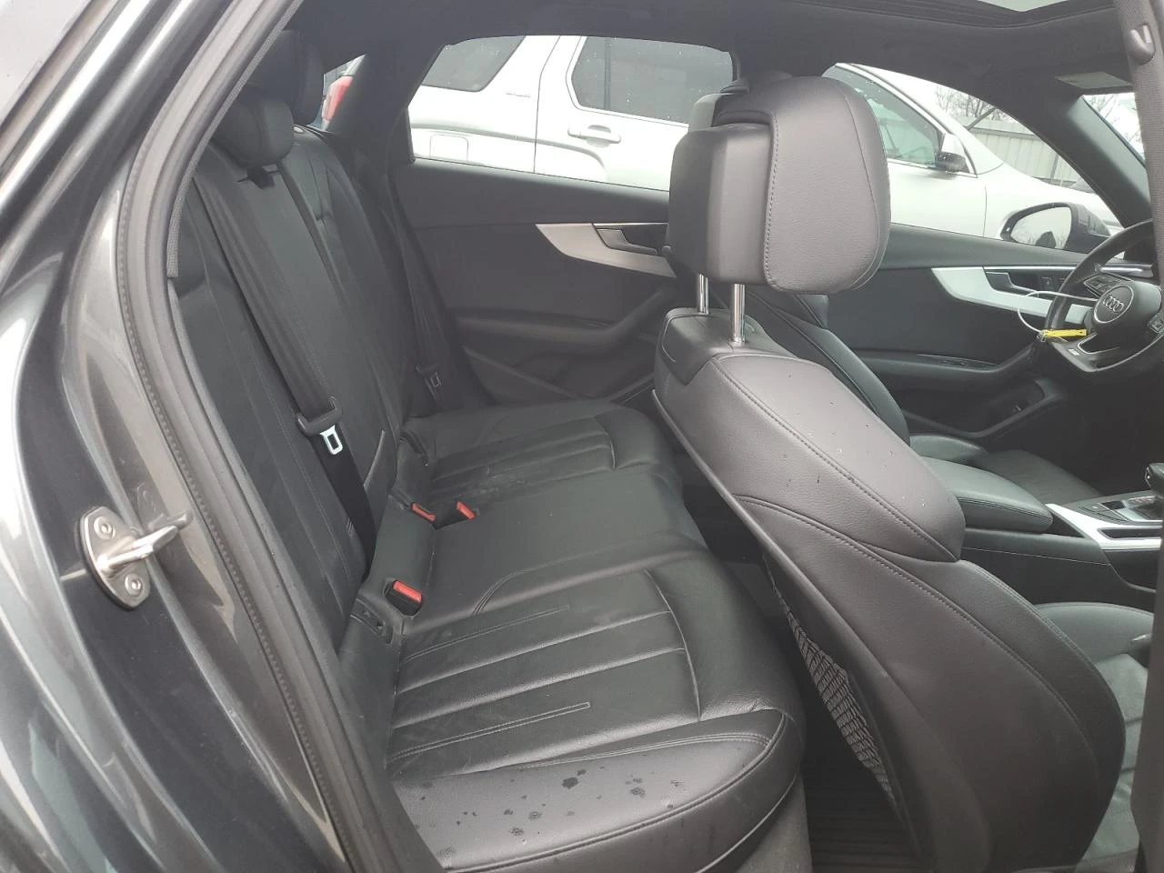 Audi A4 PREMIUM PLUS  - изображение 9