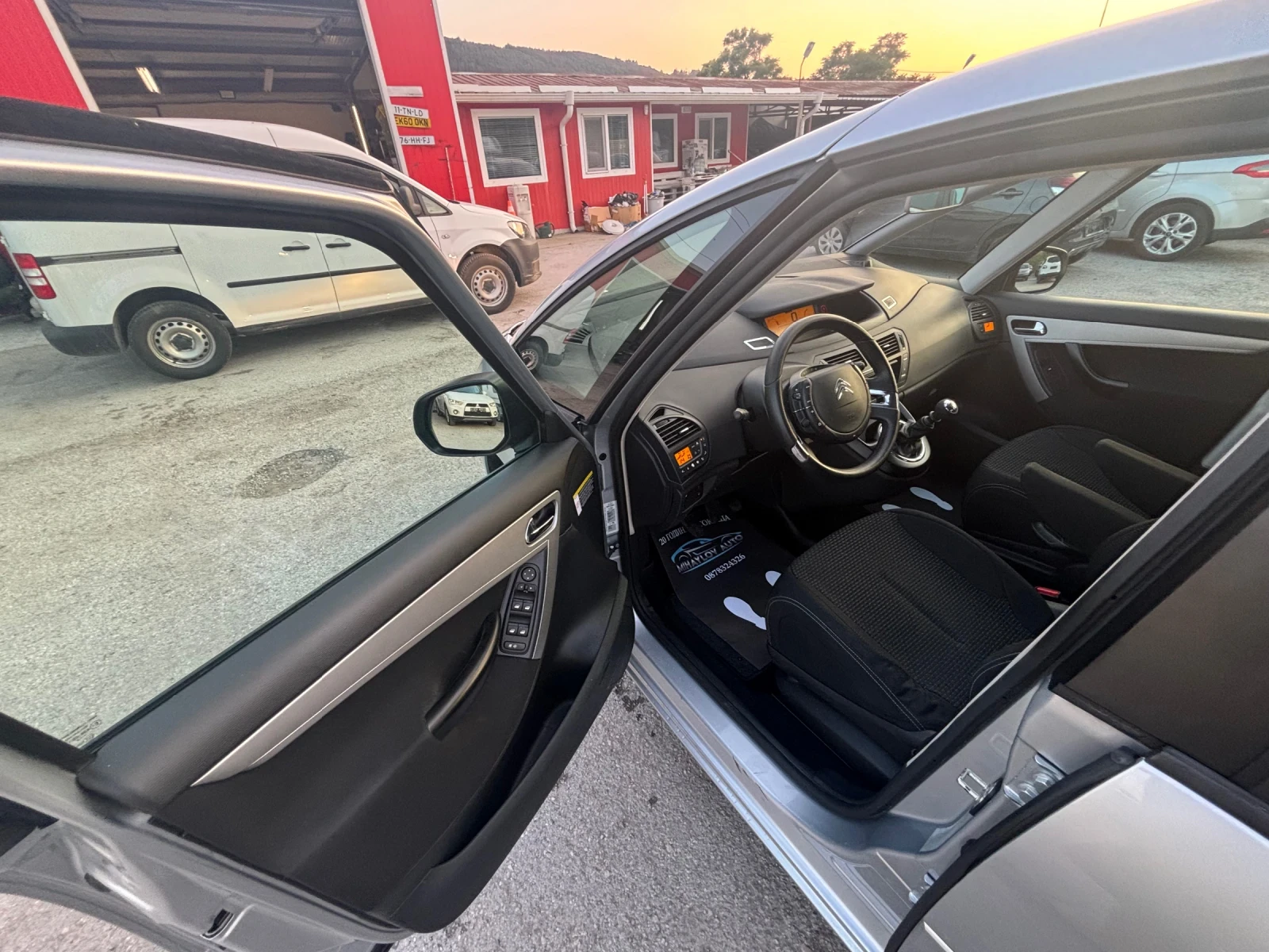 Citroen C4 Picasso 2.0 HDI 6 СКОРОСТИ - изображение 10