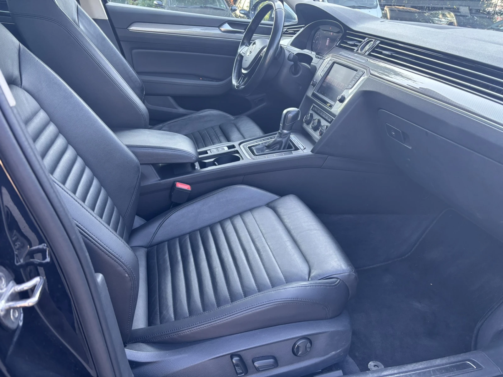 VW Passat Alltrack - изображение 10