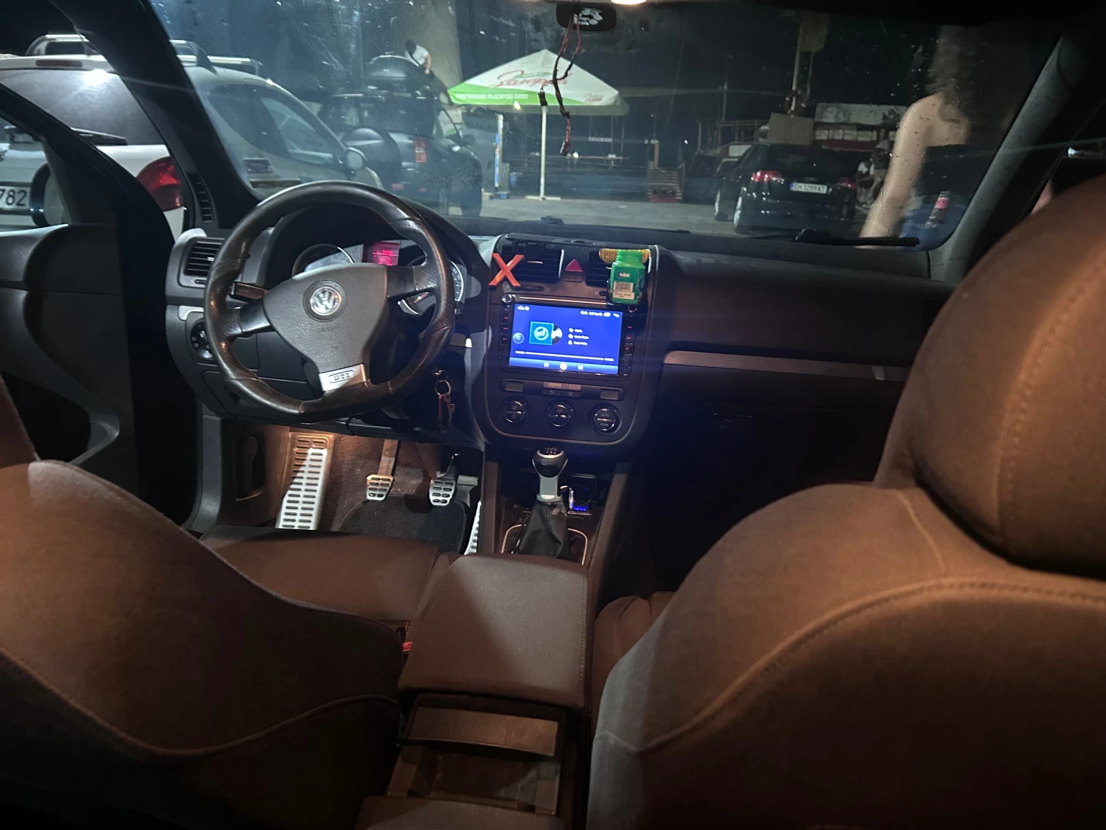 VW Golf 2.0 GTI | Mobile.bg   1