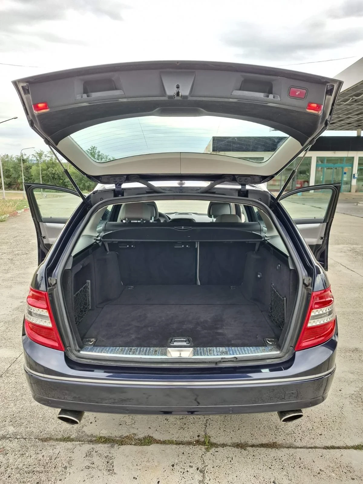 Mercedes-Benz C 320 3.0 CDI V6 224кс. АVANTGARDE, Автомат, Голяма Нави - изображение 8